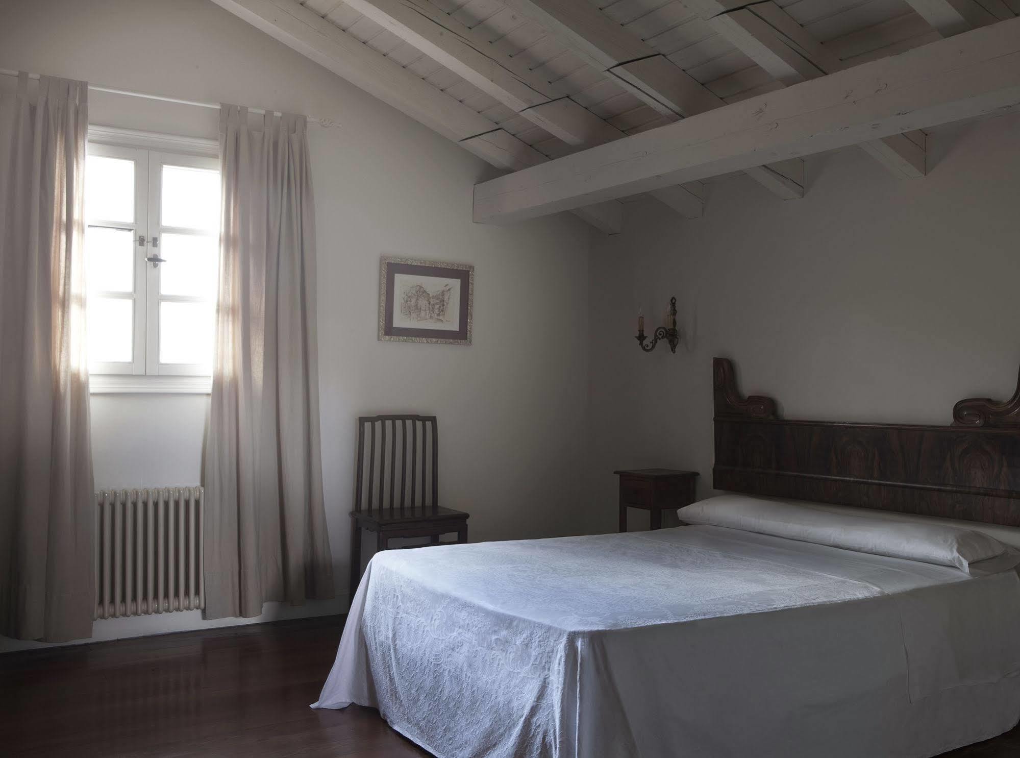 Hotel Iraragorri Галдакао Екстериор снимка