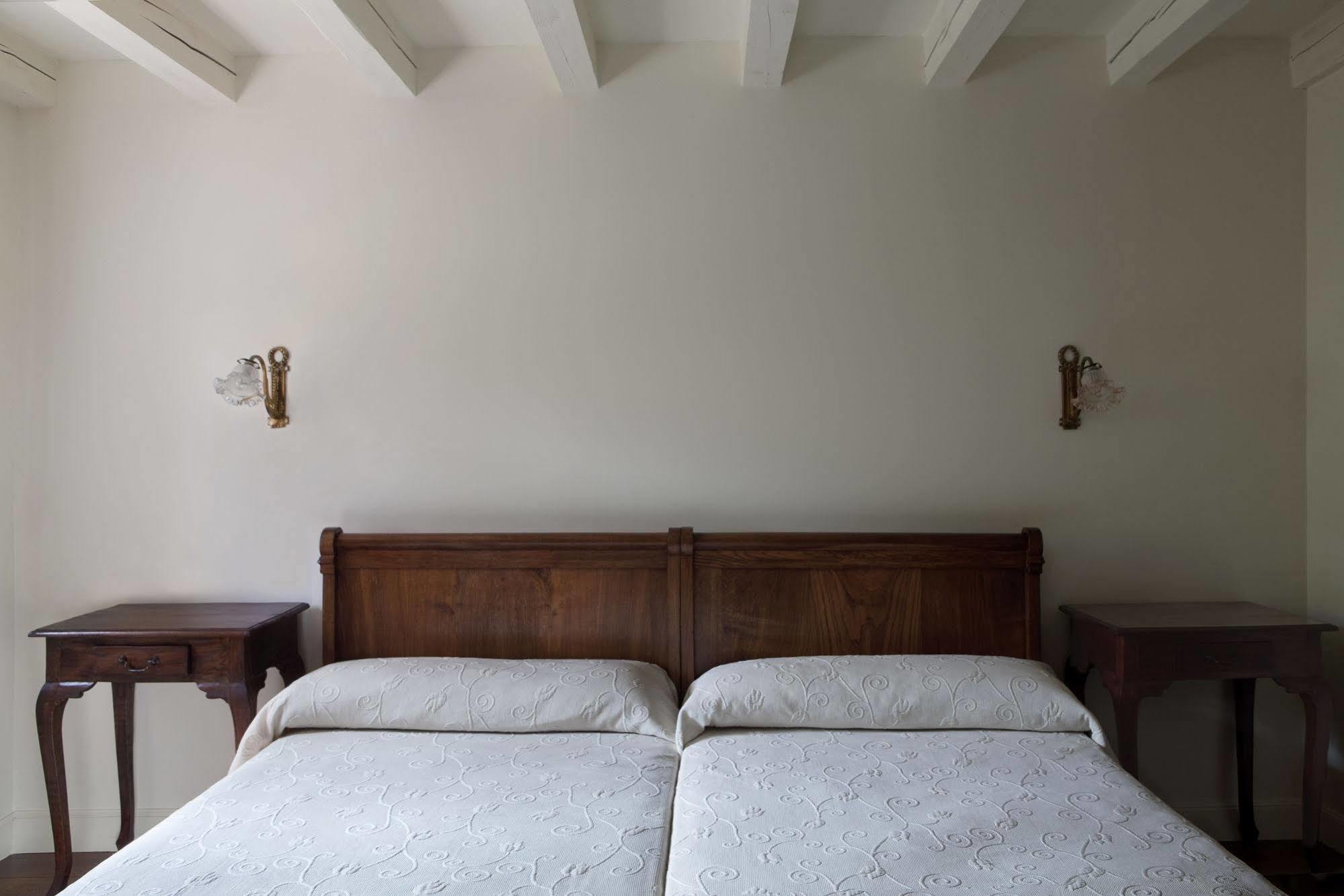 Hotel Iraragorri Галдакао Екстериор снимка